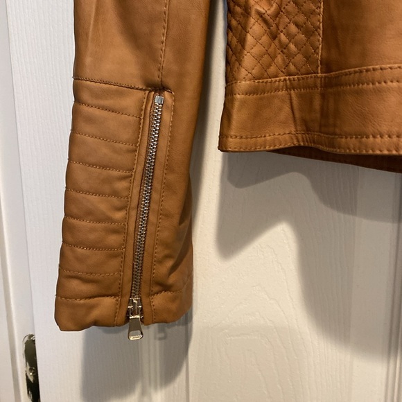 CiSono vegan women’s jacket. New with tags. - Picture 6 of 10